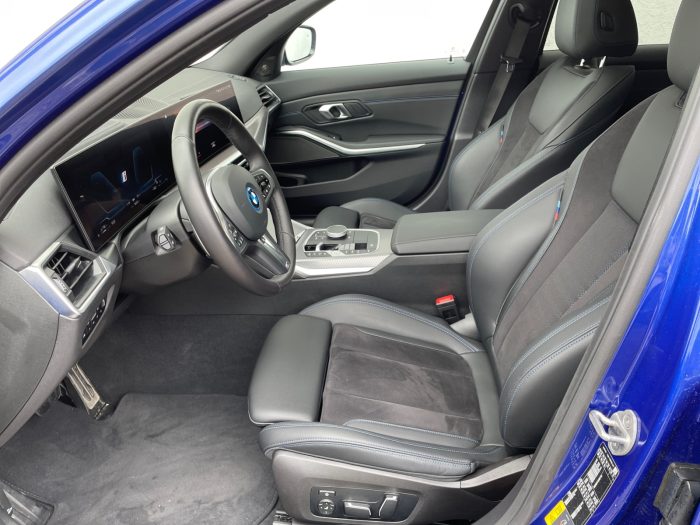 BMW Seria 3, 330E XDRIVE, 2024, 14407 km