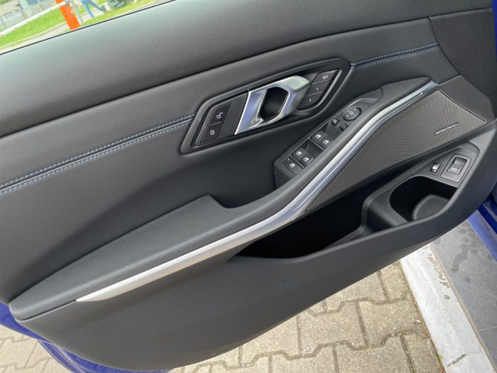 BMW Seria 3, 330E XDRIVE, 2024, 14407 km