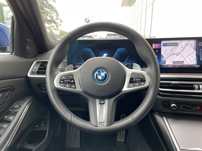 BMW Seria 3, 330E XDRIVE, 2024, 14407 km