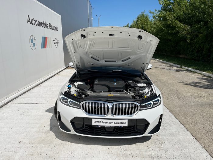 BMW Seria 3, 330E, 2023, 20400 km