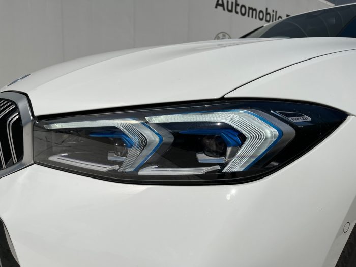 BMW Seria 3, 330E, 2023, 20400 km