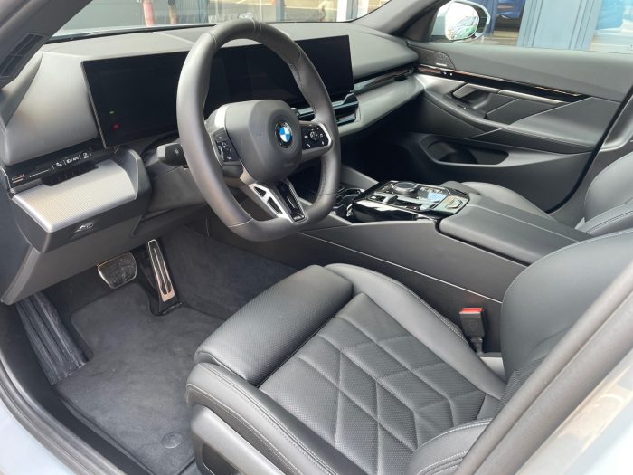 BMW Seria 5, 520D XDRIVE TOURING, 2024, 7046 km