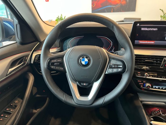 BMW Seria 5, 520D, 2023, 49200 km