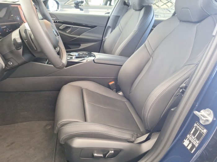 BMW Seria 5, 520I, 2024, 14800 km