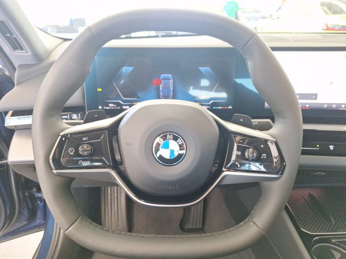 BMW Seria 5, 520I, 2024, 14800 km