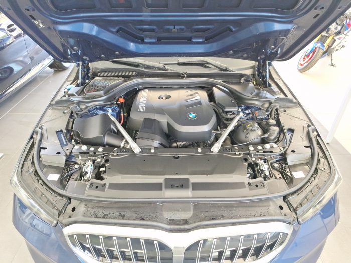 BMW Seria 5, 520I, 2024, 14800 km