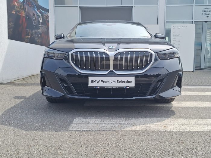 BMW Seria 5, 520I, 2024, 26021 km