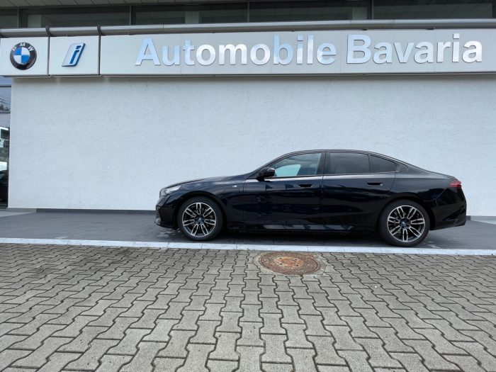 BMW Seria 5, 530E, 2024, 19800 km
