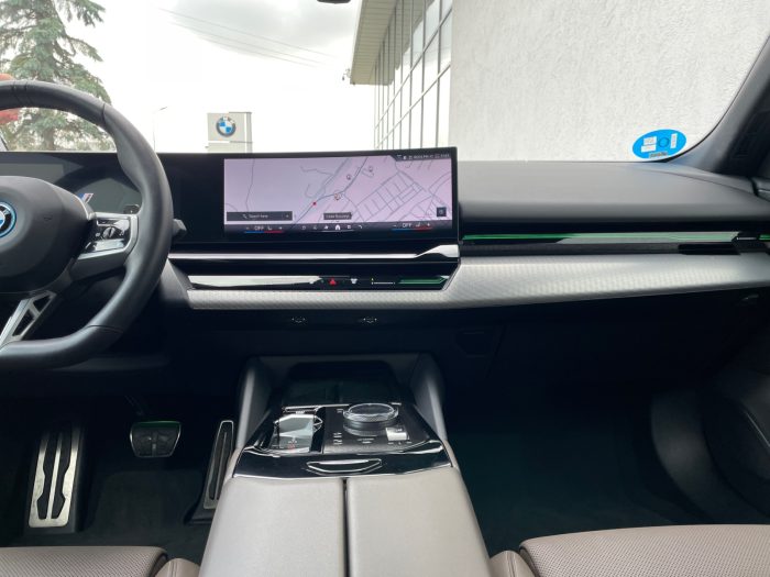 BMW Seria 5, 530E, 2024, 19800 km