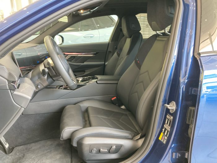 BMW Seria 5, 550E XDRIVE, 2024, 24800 km