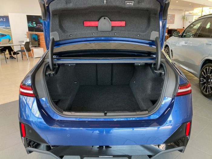 BMW Seria 5, 550E XDRIVE, 2024, 24800 km
