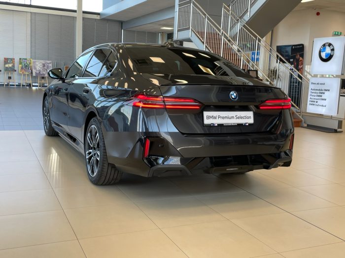 BMW Seria 5, 550E XDRIVE, 2024, 27400 km