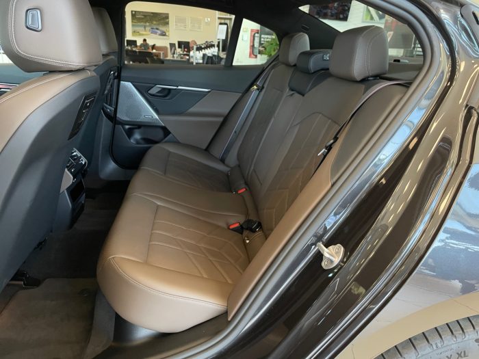 BMW Seria 5, 550E XDRIVE, 2024, 27400 km