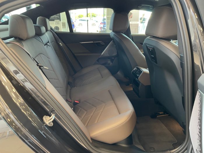 BMW Seria 5, 550E XDRIVE, 2024, 27400 km