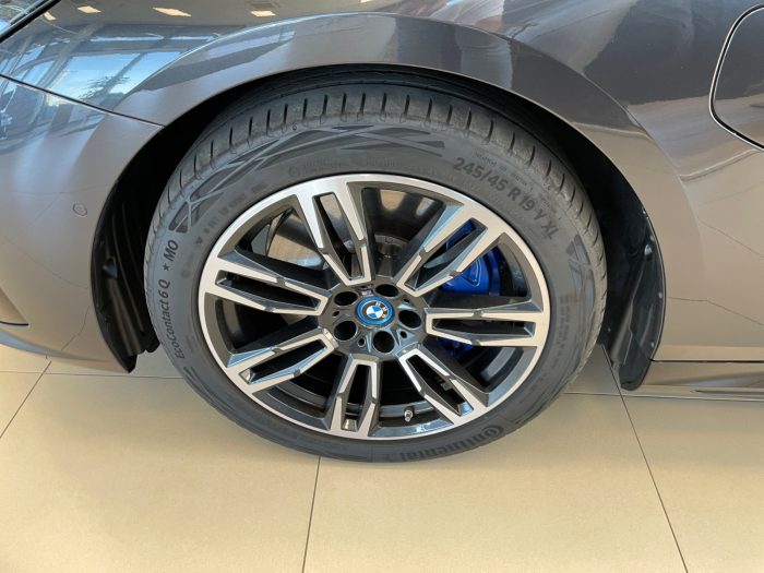 BMW Seria 5, 550E XDRIVE, 2024, 27400 km
