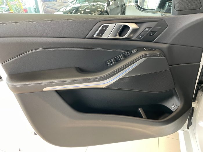 BMW X5, X5 XDRIVE45E, 2022, 92400 km