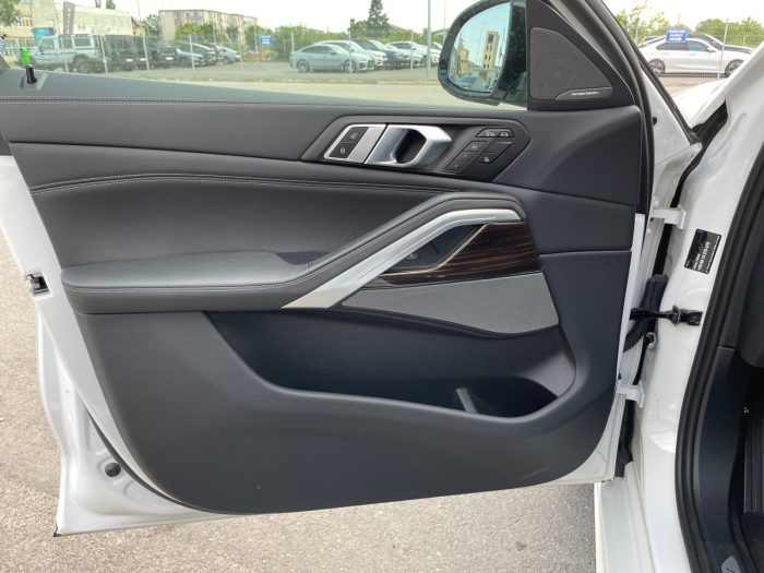 BMW X6, X6 XDRIVE40I, 2024, 20300 km