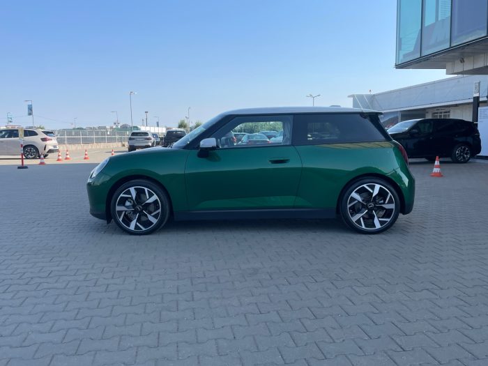 MINI Cooper E, COOPER E, 2024, 4215 km