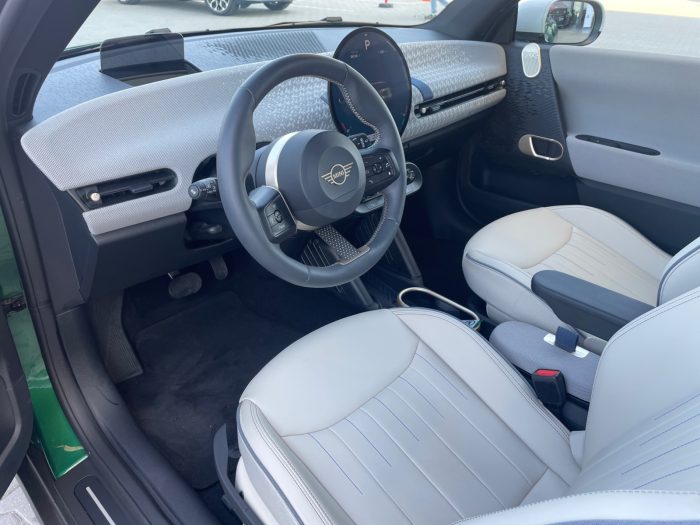 MINI Cooper E, COOPER E, 2024, 4215 km