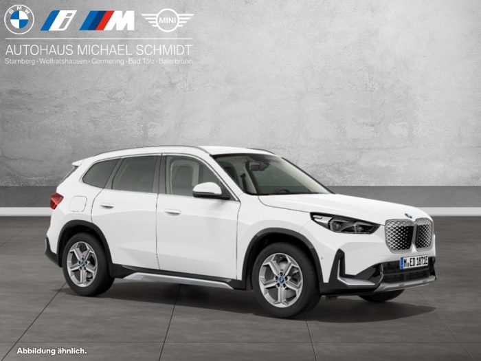 BMW iX, IX1 EDRIVE20, 2025, 10 km