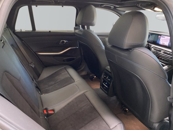 BMW Seria 3, 320D, 2024, 23873 km
