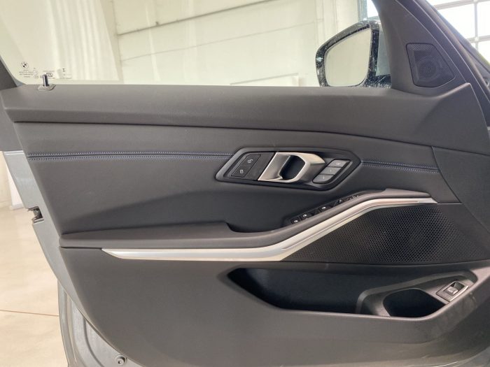 BMW Seria 3, 320D, 2024, 23873 km
