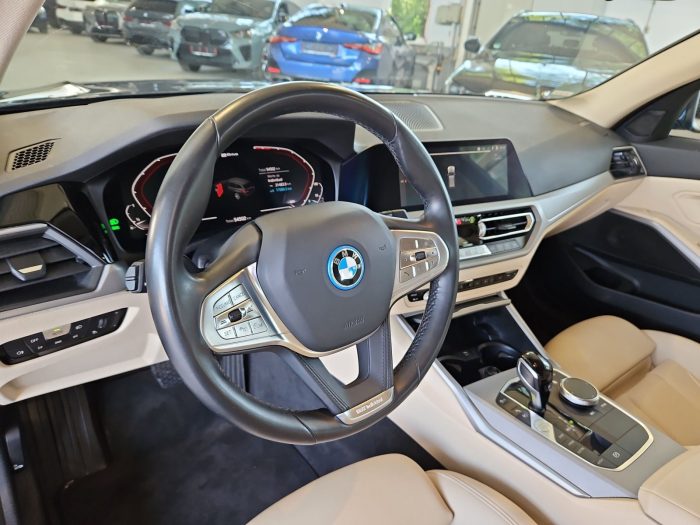 BMW Seria 3, 330E, 2021, 54502 km