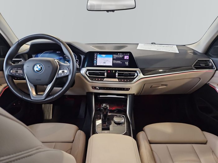 BMW Seria 3, 330E XDRIVE, 2022, 45554 km