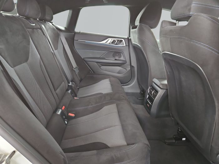 BMW Seria 4, I4 EDRIVE40, 2025, 12949 km