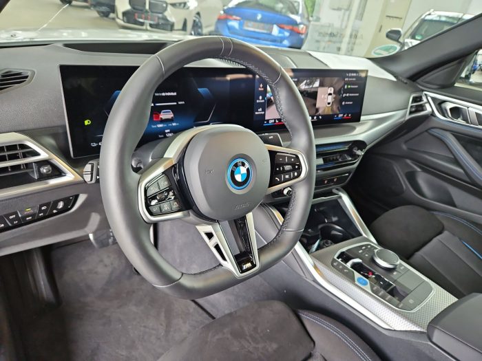 BMW Seria 4, I4 EDRIVE40, 2025, 12949 km