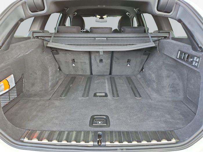 BMW Seria 3, 330D XDRIVE, 2024, 25208 km