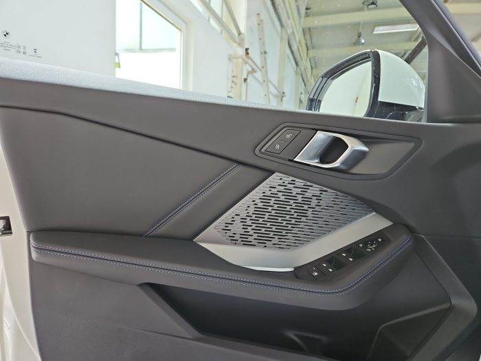 BMW Seria 1, 118D, 2024, 9706 km