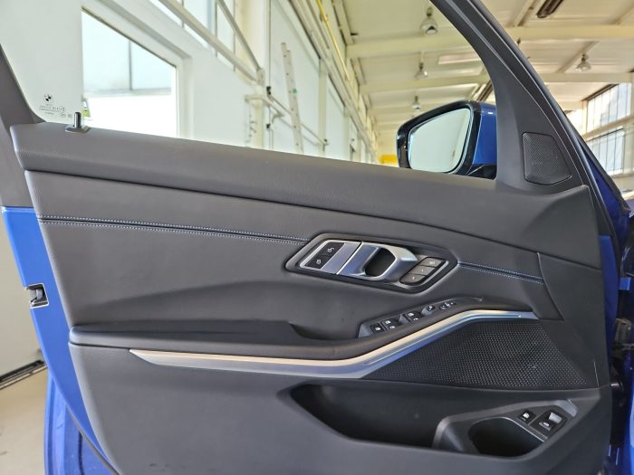 BMW Seria 3, 330E XDRIVE, 2022, 50984 km