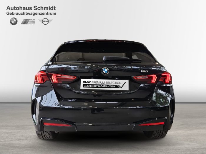 BMW Seria 1, 120, 2024, 8439 km