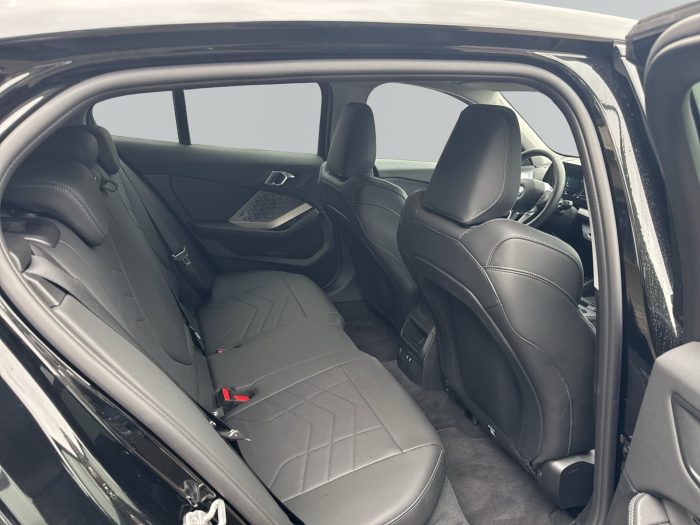 BMW Seria 1, 120, 2024, 6287 km