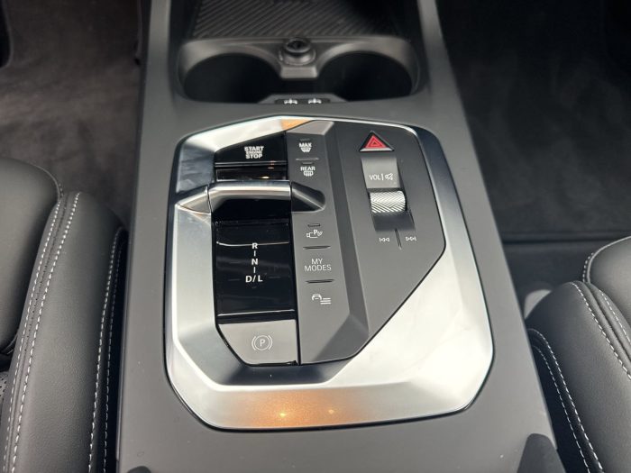 BMW Seria 1, 120, 2024, 9893 km