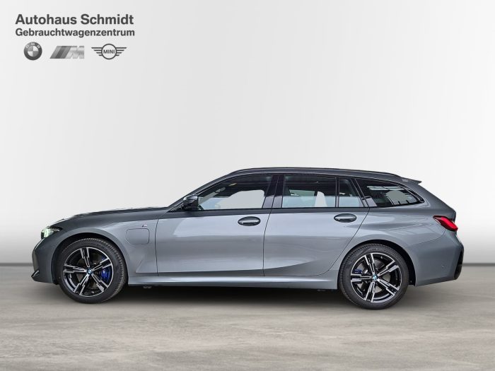 BMW Seria 3, 330E XDRIVE, 2024, 19918 km