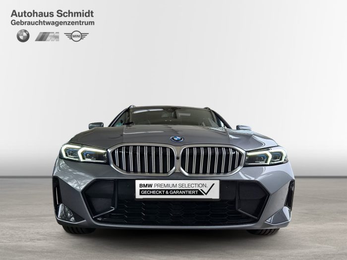 BMW Seria 3, 330E XDRIVE, 2024, 19918 km
