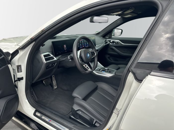 BMW Seria 4, I4 EDRIVE35, 2025, 10140 km