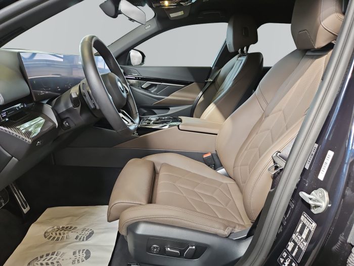 BMW Seria 5, 520D XDRIVE, 2024, 18450 km