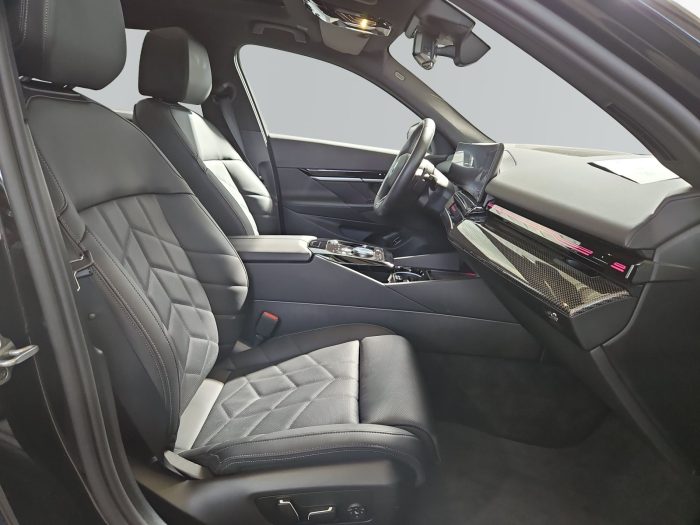 BMW Seria 5, 520D XDRIVE, 2024, 20730 km