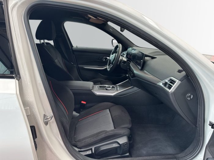 BMW Seria 3, 318D, 2025, 8239 km