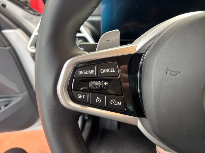BMW Seria 3, 318D, 2025, 8239 km