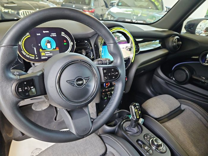 MINI Hatch 3 usi, COOPER SE, 2022, 31518 km
