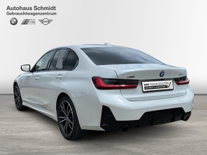 BMW Seria 3, 330E XDRIVE, 2024, 28780 km
