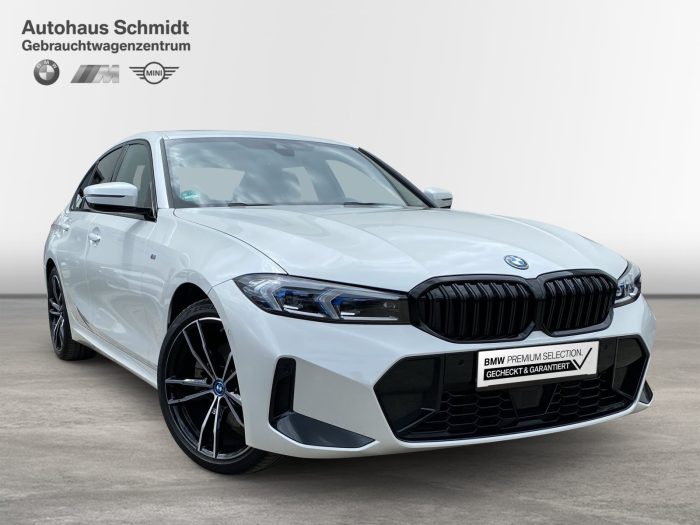 BMW Seria 3, 330E XDRIVE, 2024, 28780 km