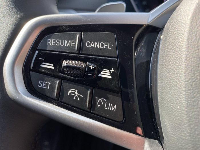 BMW Seria 3, 320I, 2025, 26148 km