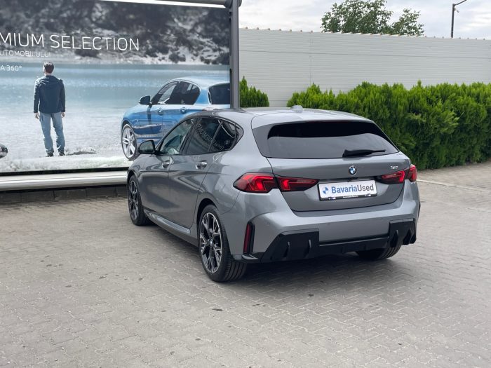BMW Seria 1, 120 HATCH 5 USI, 2024, 5300 km