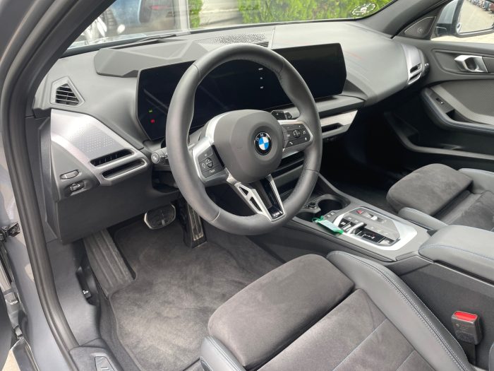 BMW Seria 1, 120 HATCH 5 USI, 2024, 5300 km