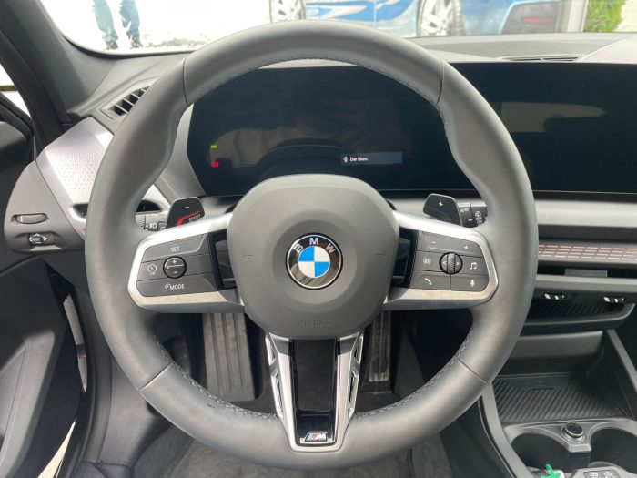 BMW Seria 1, 120 HATCH 5 USI, 2024, 5300 km